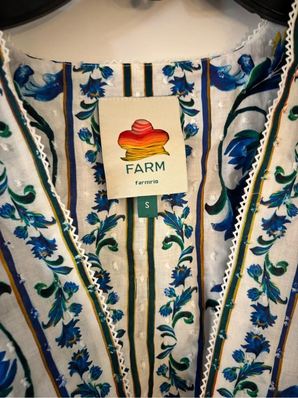 new Farm Rio Off-White Flora Tile Smocked Blouse blue floral print